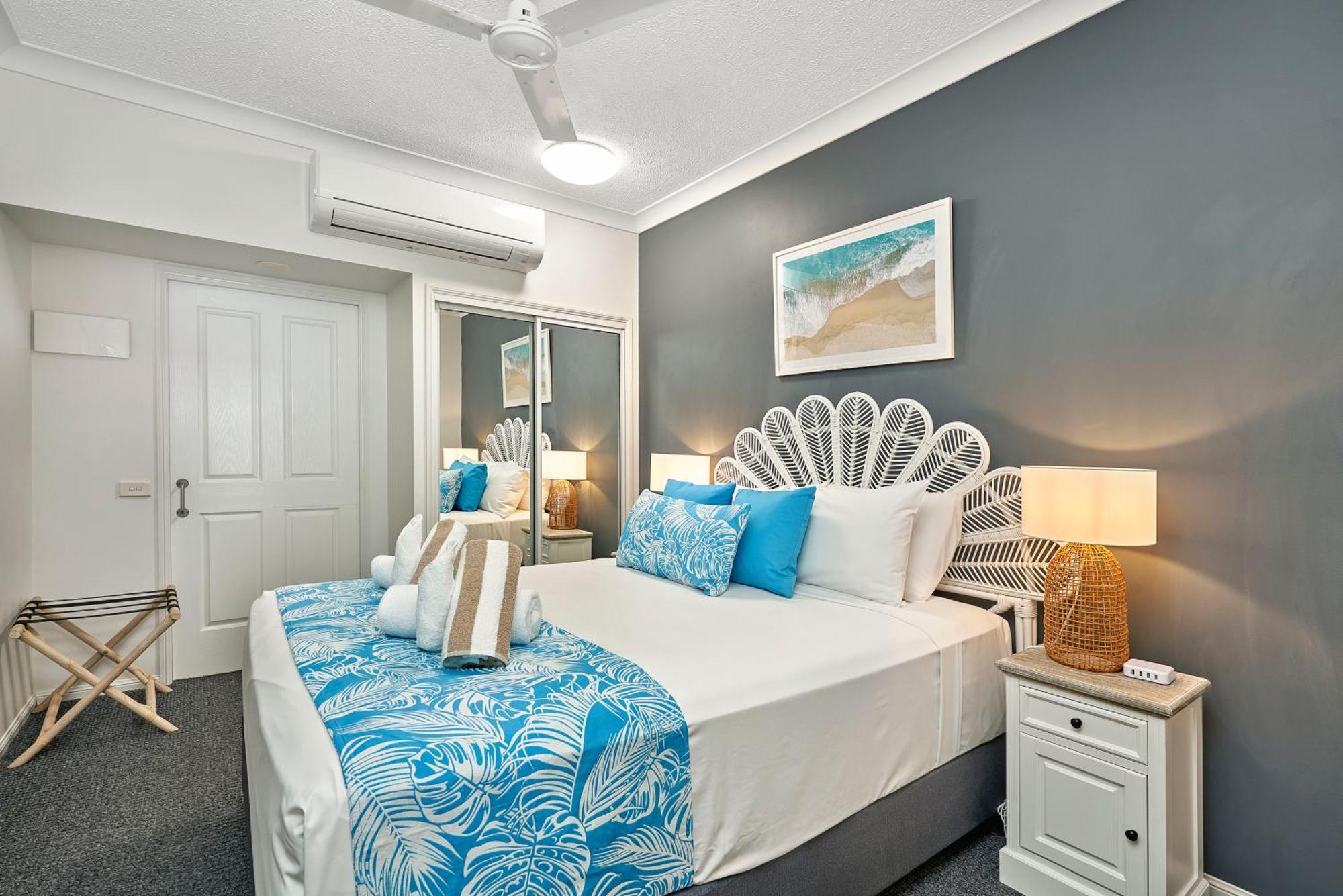 Alassio Apartments With Direct Pool Access Palm Cove Quarto foto