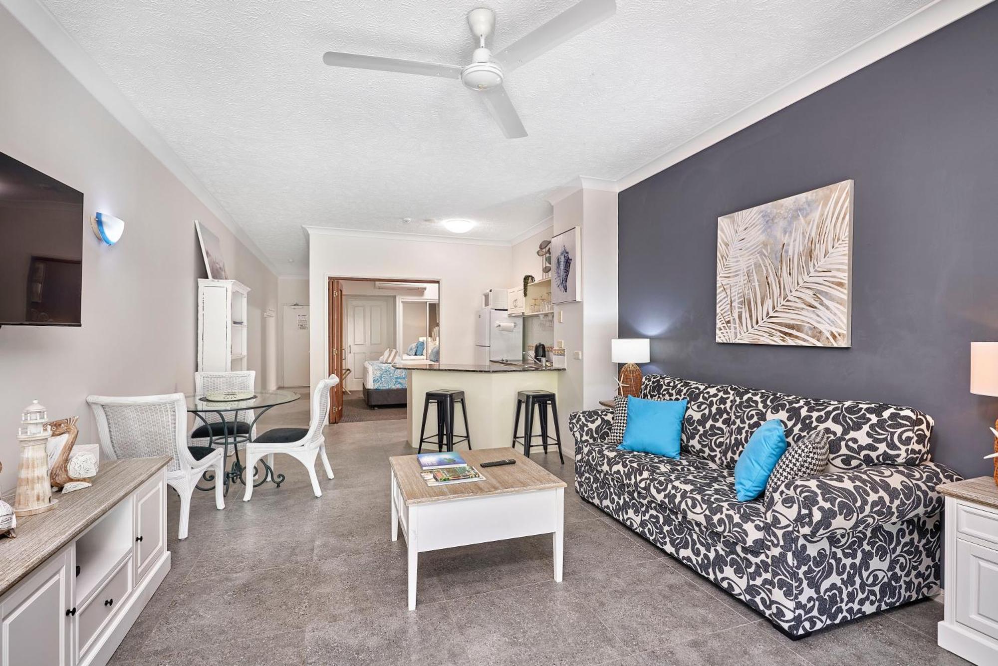 Alassio Apartments With Direct Pool Access Palm Cove Quarto foto